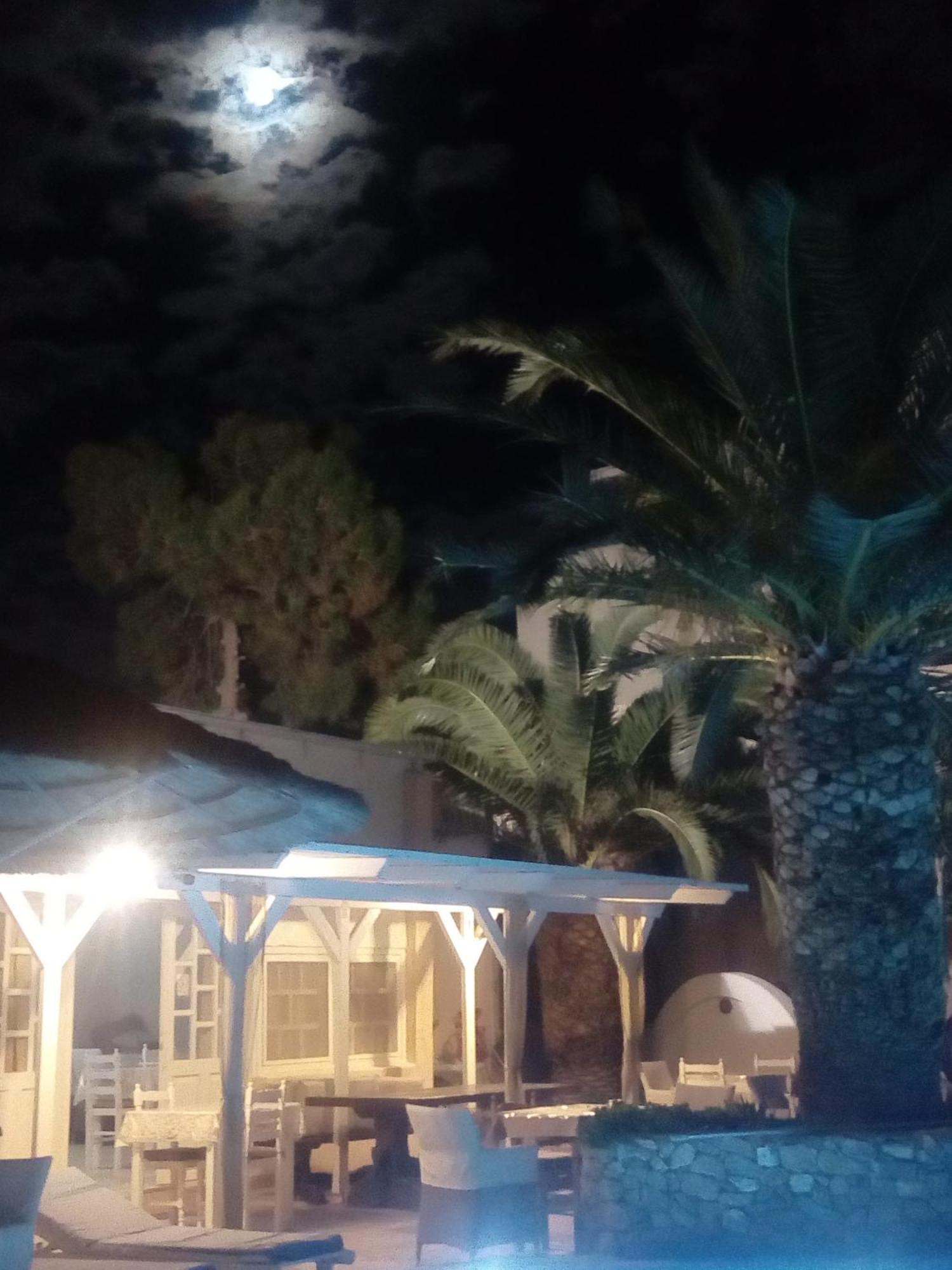 The Best Περίσσα Εξωτερικό φωτογραφία